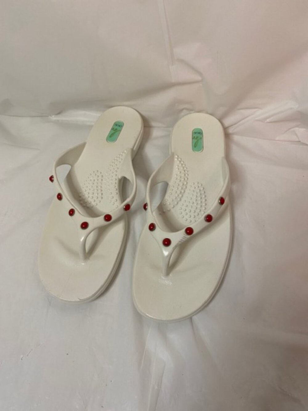 OKA-B White Flip Flops Sandals w/Studded Red Rhinestone, Women's Size M (7--8)